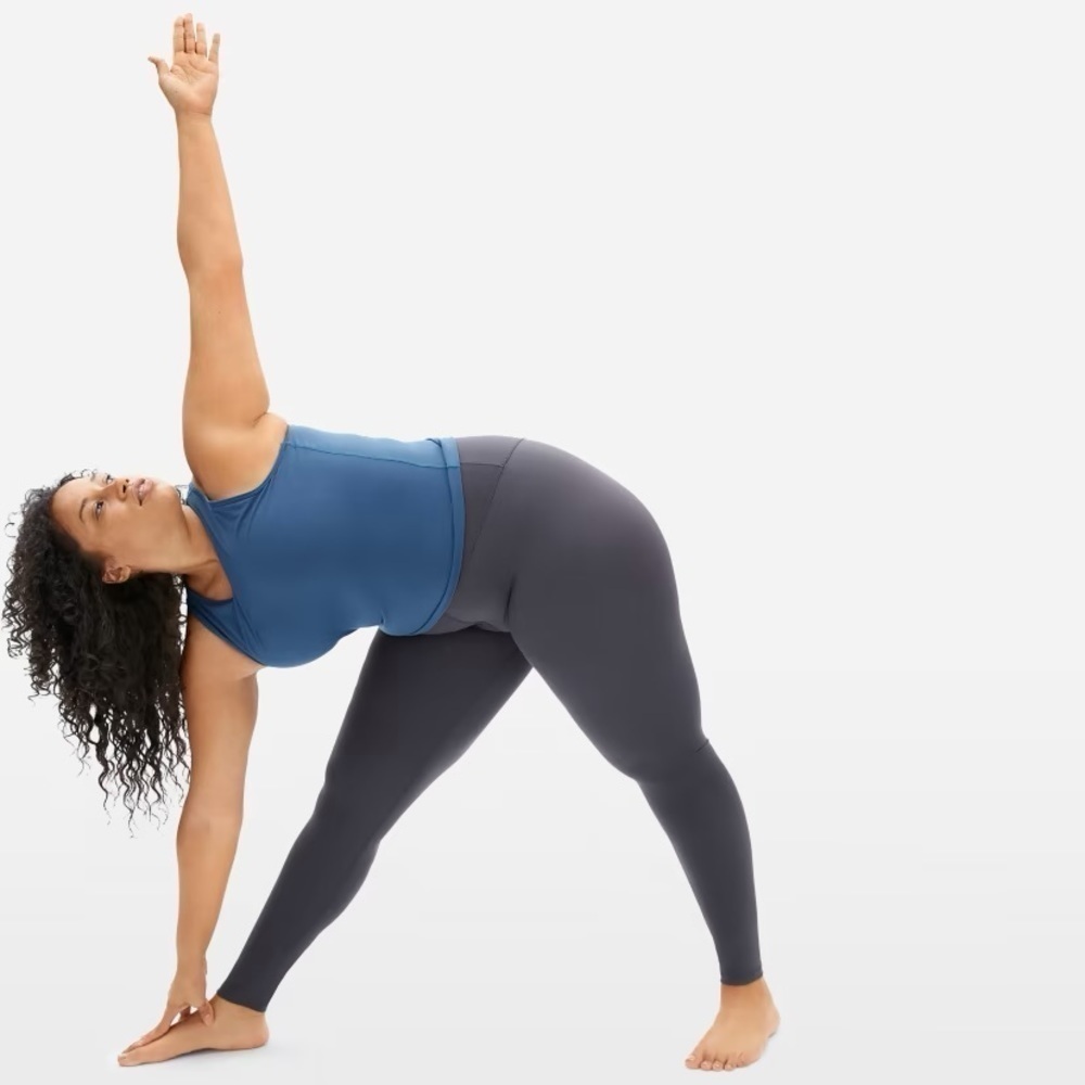 EVERLANE The Perform Leggings